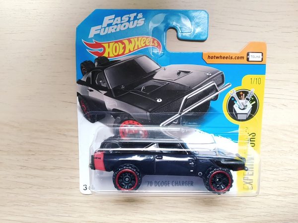 Hot Wheels 70 Dodge Charger 2017